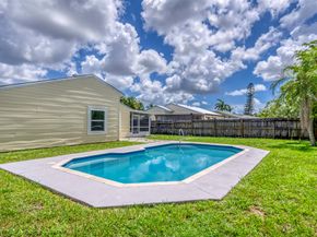 10656 Bobbie Lane, Royal Palm Beach FL 33411