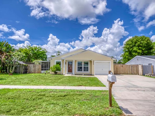 10656 Bobbie Lane, Royal Palm Beach FL 33411