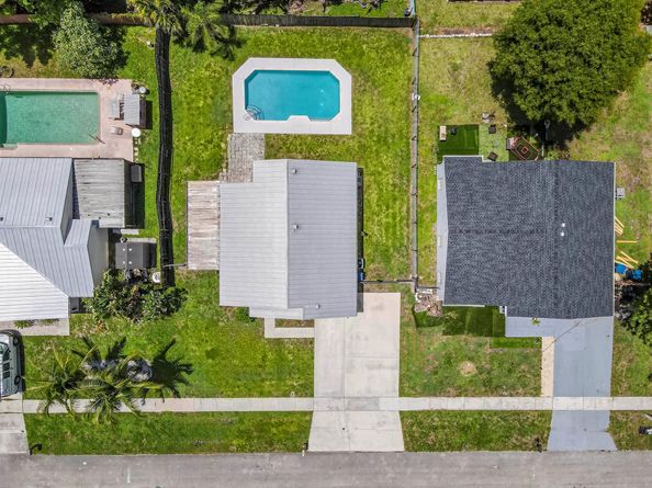 10656 Bobbie Lane, Royal Palm Beach FL 33411