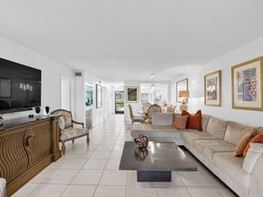 10 Southport Lane E, Boynton Beach FL 33436