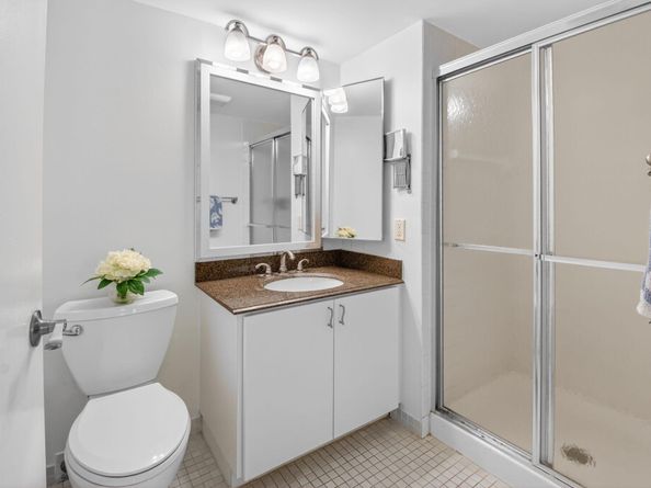 10 Southport Lane E, Boynton Beach FL 33436
