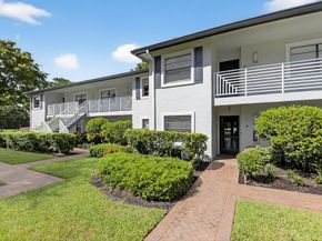 10 Southport Lane E, Boynton Beach FL 33436