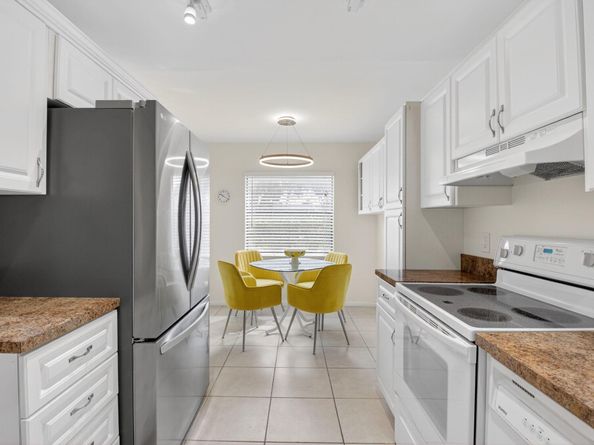 10 Southport Lane E, Boynton Beach FL 33436