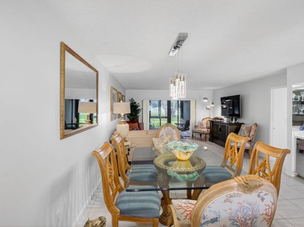 10 Southport Lane E, Boynton Beach FL 33436