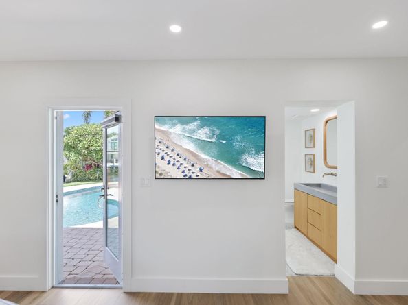 2448 SE 9th St, Pompano Beach FL 33062