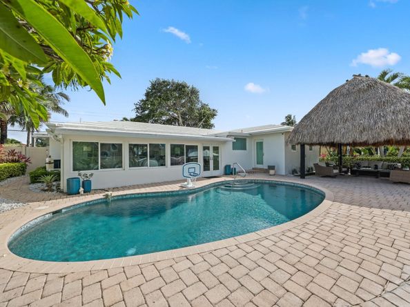 2448 SE 9th St, Pompano Beach FL 33062