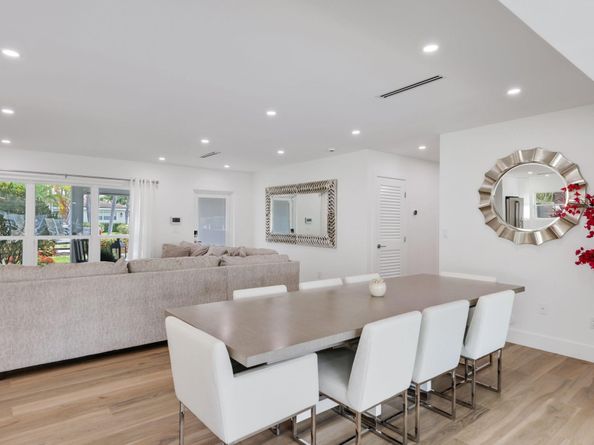 2448 SE 9th St, Pompano Beach FL 33062