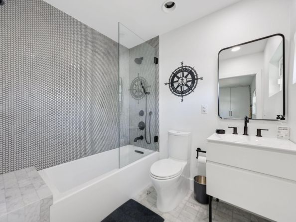 2448 SE 9th St, Pompano Beach FL 33062