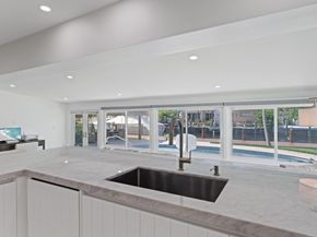 2448 SE 9th St, Pompano Beach FL 33062