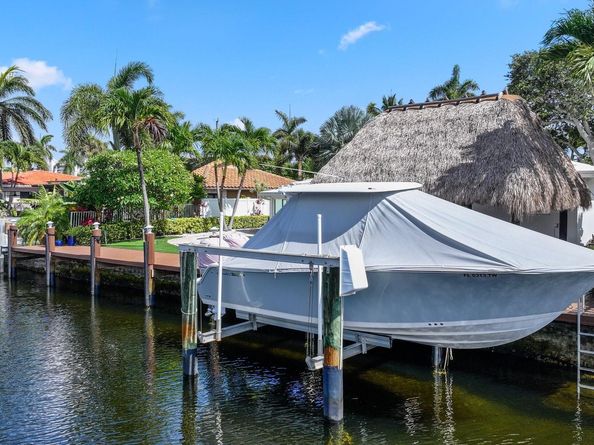 2448 SE 9th St, Pompano Beach FL 33062