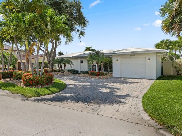 2448 SE 9th St, Pompano Beach FL 33062