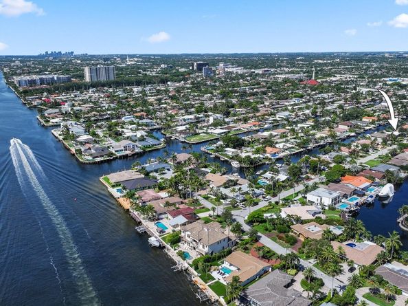 2448 SE 9th St, Pompano Beach FL 33062