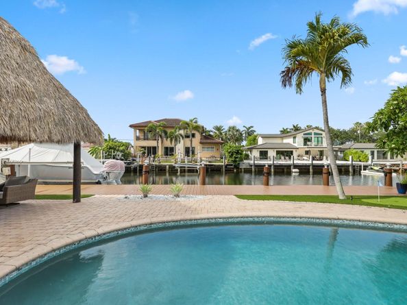 2448 SE 9th St, Pompano Beach FL 33062
