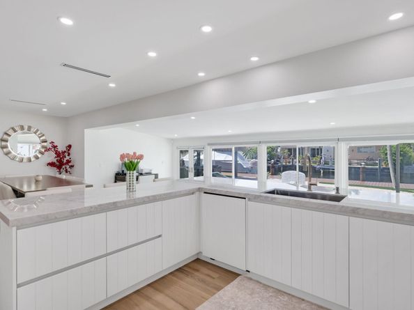 2448 SE 9th St, Pompano Beach FL 33062