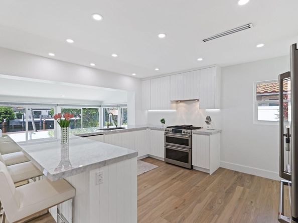 2448 SE 9th St, Pompano Beach FL 33062