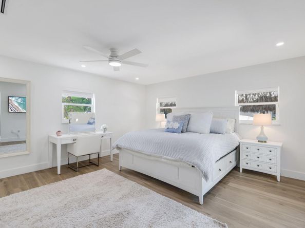 2448 SE 9th St, Pompano Beach FL 33062