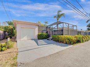 848 Johnson Street, Hollywood FL 33019