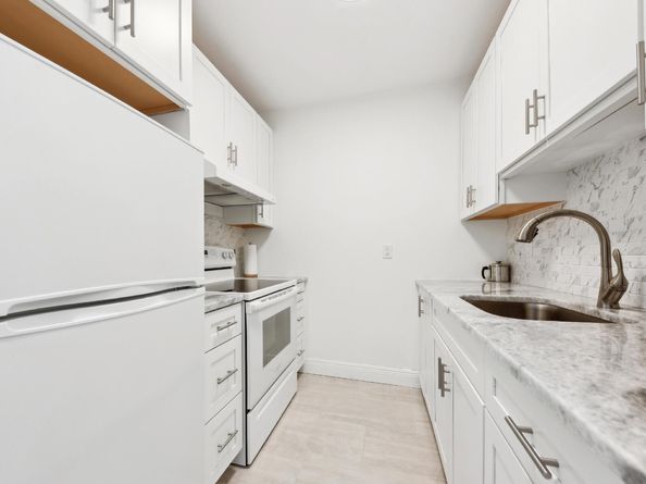 2111 NE 56th Street 106, Fort Lauderdale FL 33308