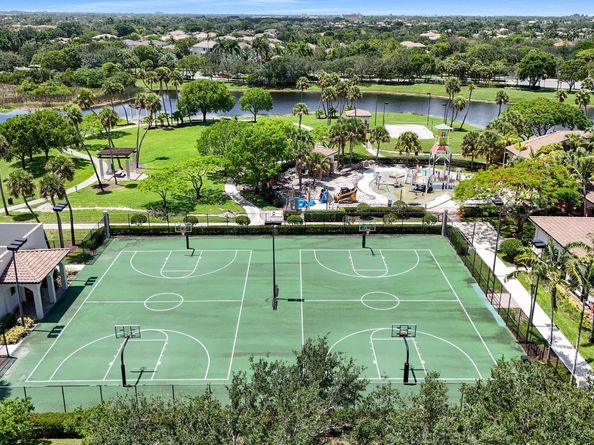 12520 NW 79th Manor, Parkland FL 33076