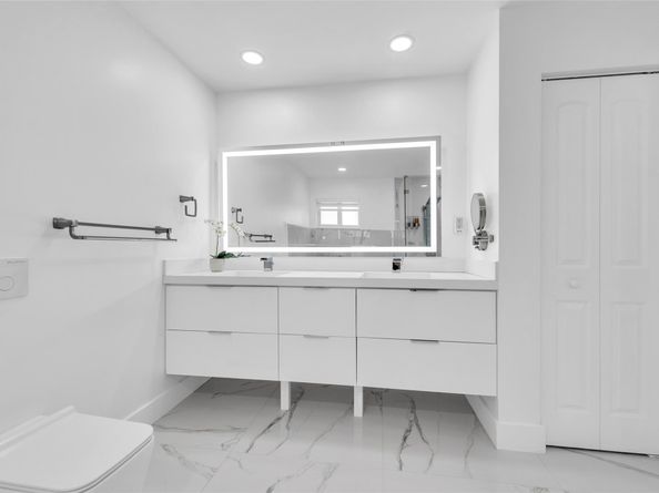 10300 NW 44th St, Coral Springs FL 33065