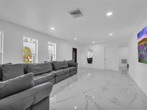 10300 NW 44th St, Coral Springs FL 33065