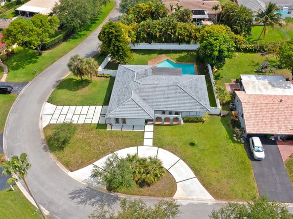 10300 NW 44th St, Coral Springs FL 33065