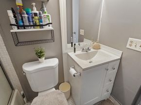 4174 Inverrary Dr 701, Lauderhill FL 33319