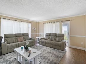 4174 Inverrary Dr 701, Lauderhill FL 33319