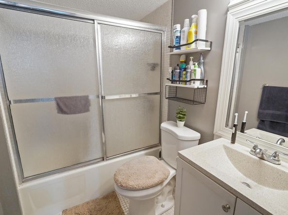 4174 Inverrary Dr 701, Lauderhill FL 33319