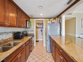 4174 Inverrary Dr 701, Lauderhill FL 33319