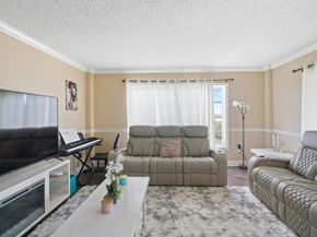 4174 Inverrary Dr 701, Lauderhill FL 33319