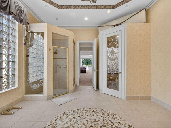 119 Via Paradisio, Palm Beach Gardens FL 33418