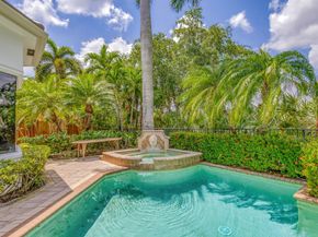 119 Via Paradisio, Palm Beach Gardens FL 33418