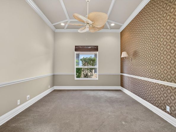 119 Via Paradisio, Palm Beach Gardens FL 33418
