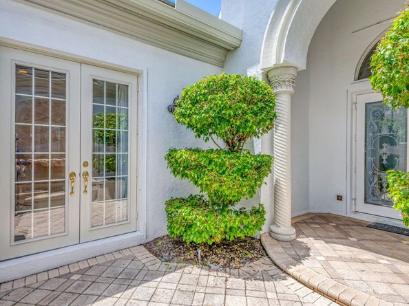 119 Via Paradisio, Palm Beach Gardens FL 33418