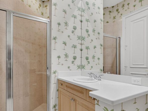 119 Via Paradisio, Palm Beach Gardens FL 33418