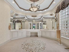 119 Via Paradisio, Palm Beach Gardens FL 33418