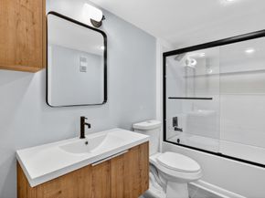 3710 Whitehall Drive 404, West Palm Beach FL 33401