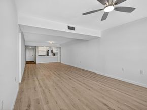 3710 Whitehall Drive 404, West Palm Beach FL 33401