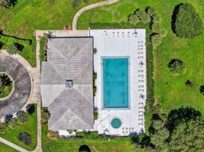 3710 Whitehall Drive 404, West Palm Beach FL 33401