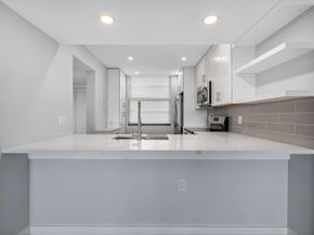 3710 Whitehall Drive 404, West Palm Beach FL 33401