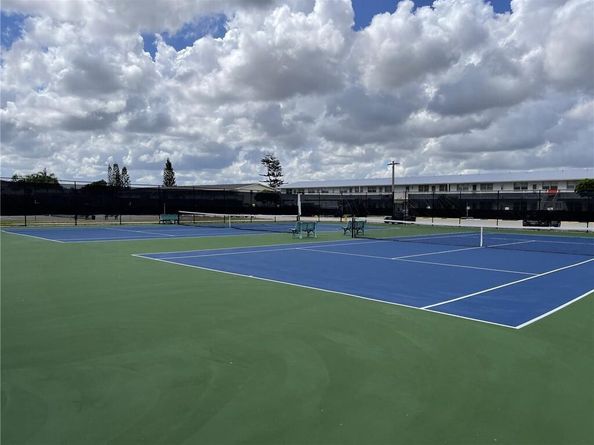 203 Oxford 100, West Palm Beach FL 33417
