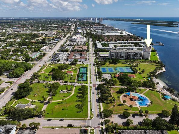 801 Lake Shore Drive 108, Lake Park FL 33403