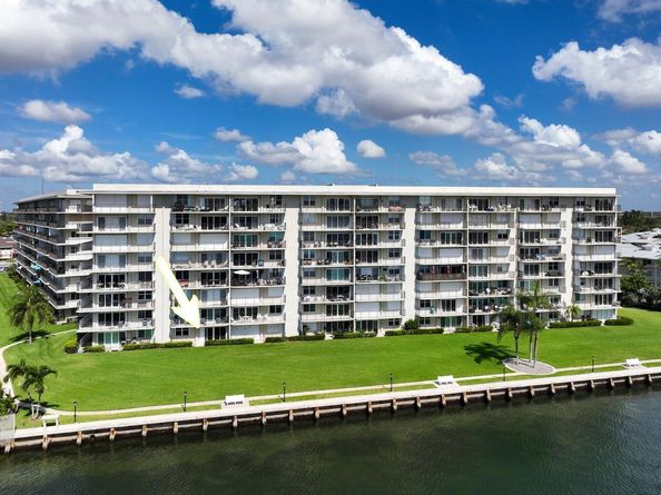801 Lake Shore Drive 108, Lake Park FL 33403