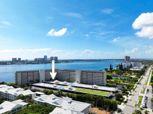 801 Lake Shore Drive 108, Lake Park FL 33403