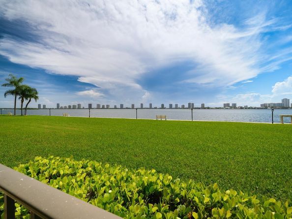 801 Lake Shore Drive 108, Lake Park FL 33403