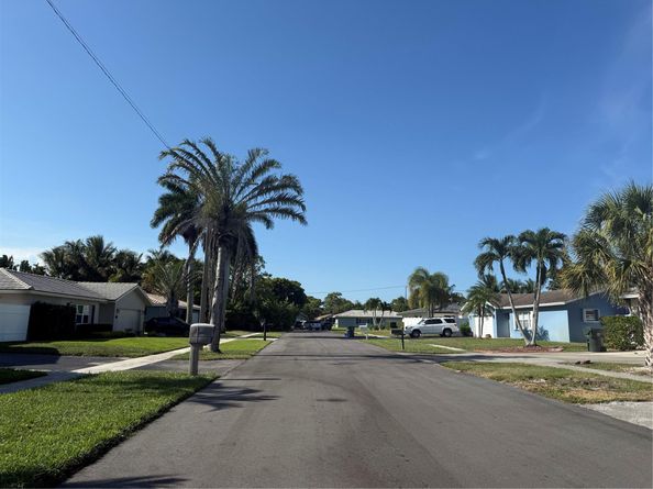 105 Orchard Ridge Ln, Boca Raton FL 33431