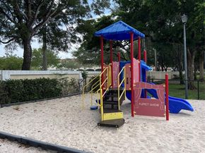 4866 SW 32nd Ter, Dania Beach FL 33312