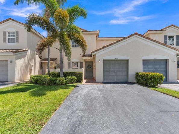 4866 SW 32nd Ter, Dania Beach FL 33312