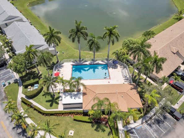 4866 SW 32nd Ter, Dania Beach FL 33312